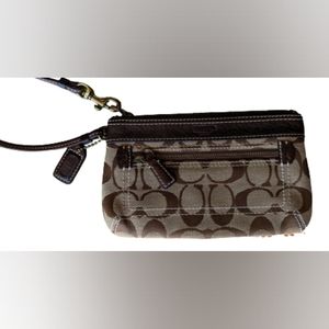 EUC Coach two tone canvas/leather coin/card pouch or wristlet detachable strap